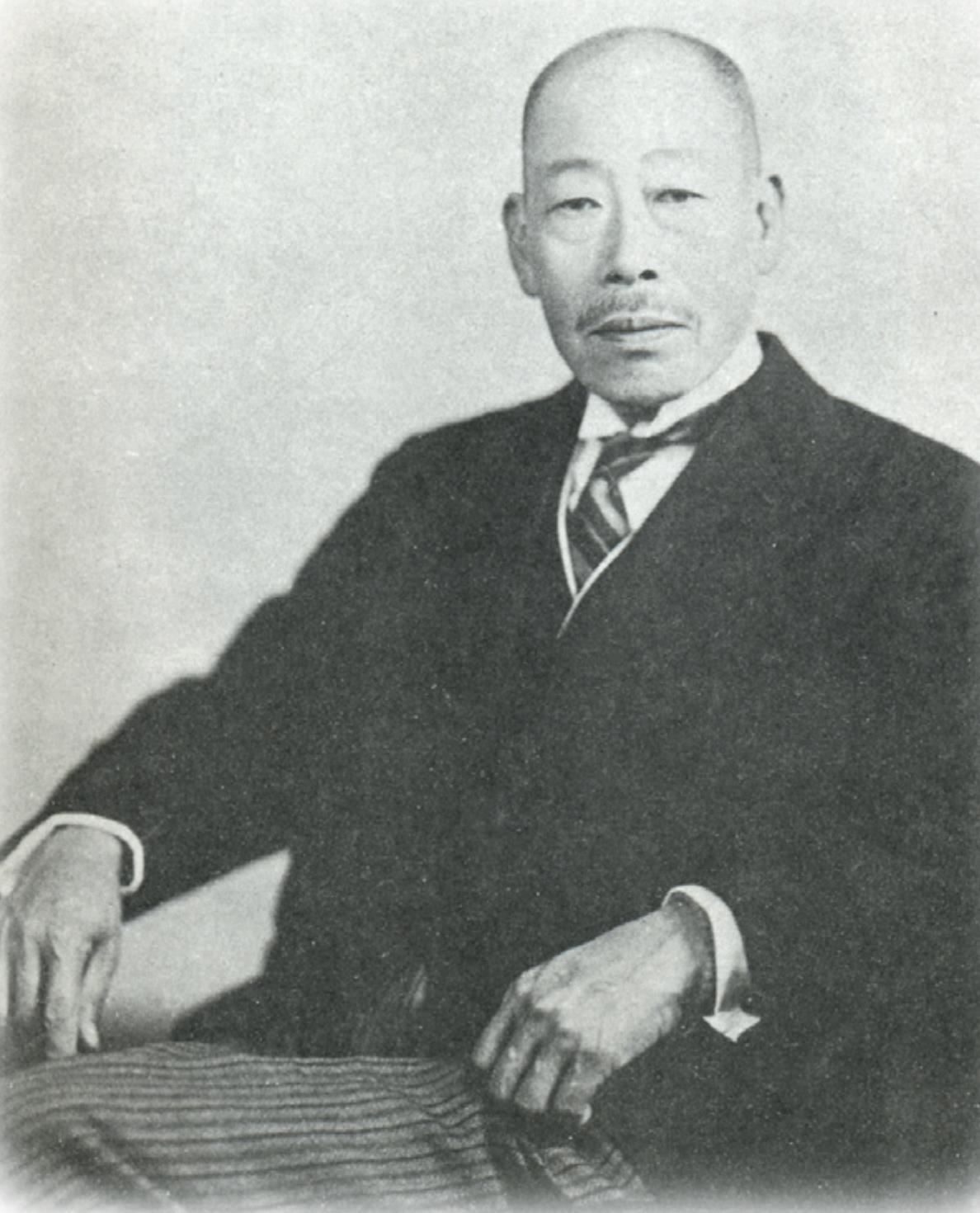사진1해관오긍선선생사진.jpg